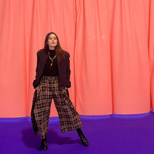 Load image into Gallery viewer, Buraun Chekku Trousers