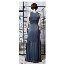 Load image into Gallery viewer, The Tunnel Elegance Maxi Dress
