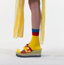 Load image into Gallery viewer, Tutti Tropic Platform Sandals